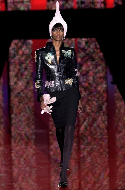 Look 19